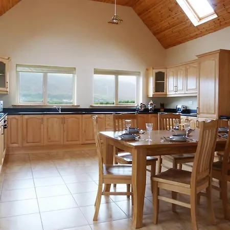 5 Bed In Oc-ii14329 Keel (Mayo)