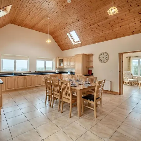 5 Bed In Oc-ii14329 *