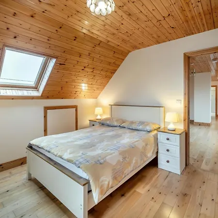 5 Bed In Oc-ii14329 Keel (Mayo)