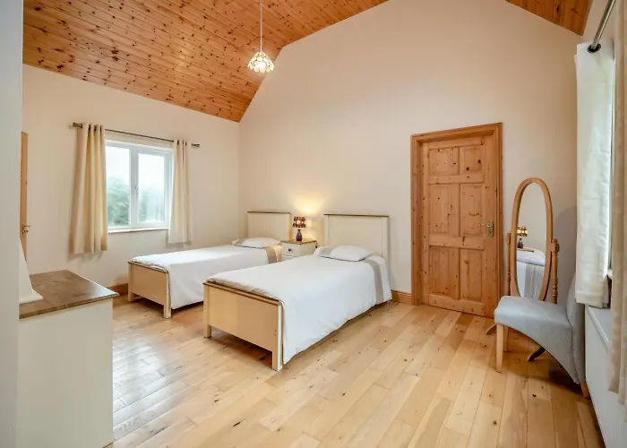 5 Bed In Oc-ii14329 Holiday home Keel (Mayo)